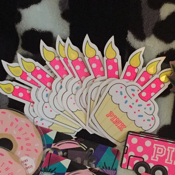 💕⭐️VS PINK⭐️💕GIFT CARD COLLECTION❣️🤗🎀🛍🎉 - Picture 2 of 8